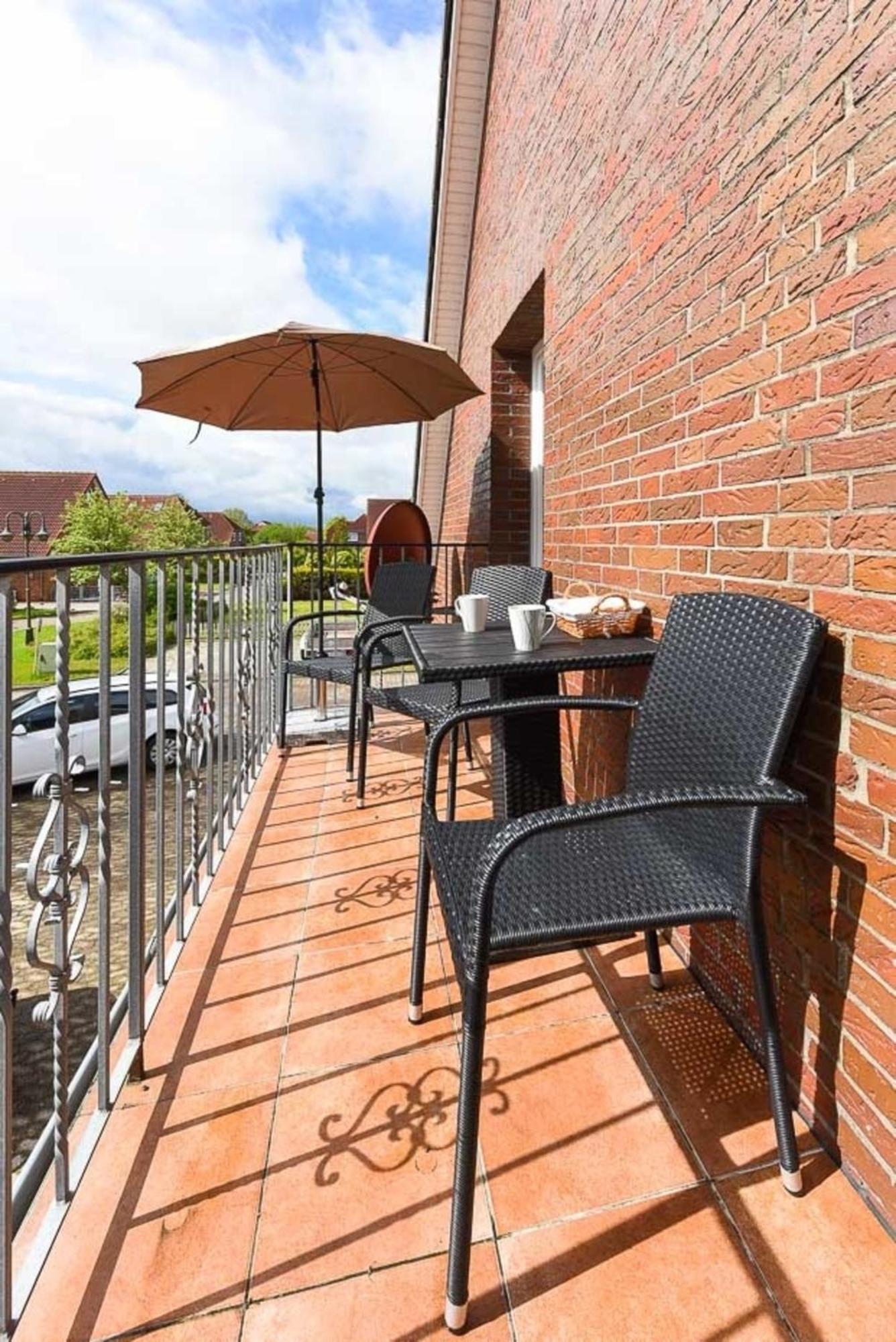 Ferienwohnungen Haus Boje "Krabbe" Neuharlingersiel Exterior foto